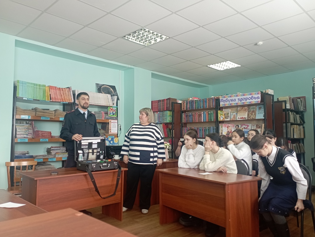 Эксперт-криминалист..